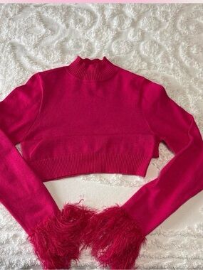 Dillards Women's Fuchsia Feather-Cuff Cropped Sweater